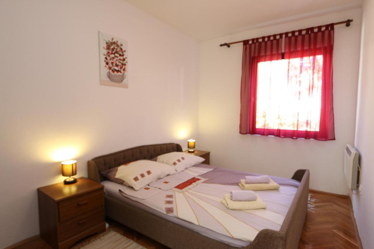 Apartment Lidija Šilo Esterno foto